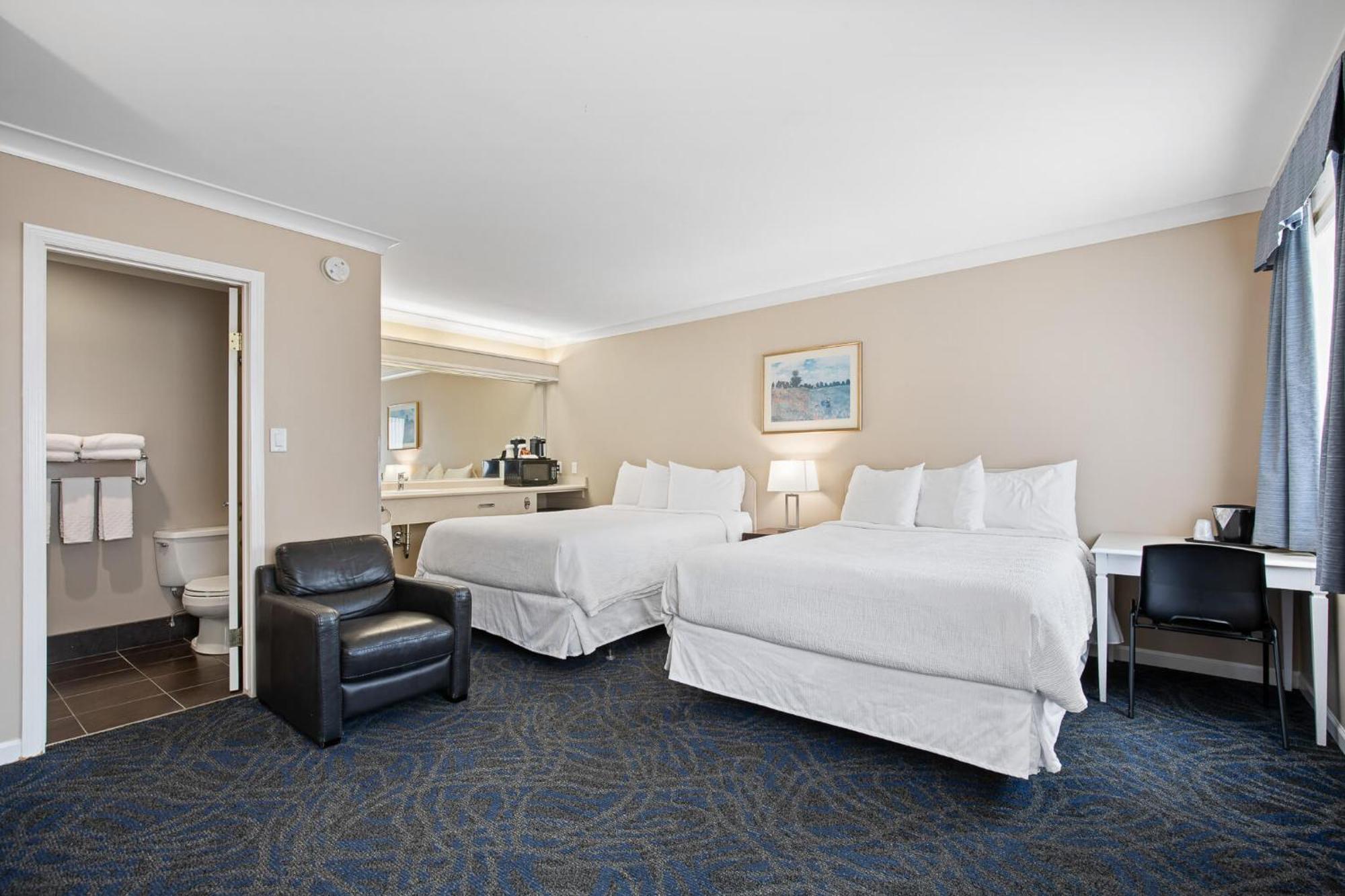 Trail Glenwood Inn & Suites מראה חיצוני תמונה